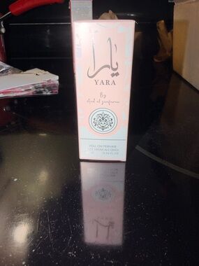 Yara Pink Roll-On Parfum